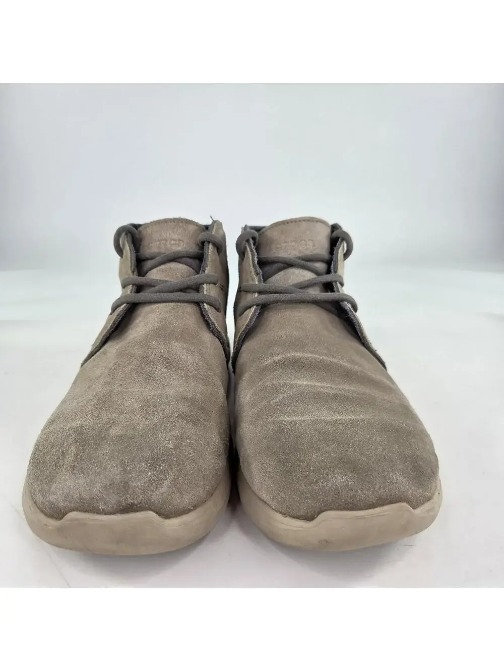 Crocs Men's Kinsale Chukka Boots US 11 M Gray Suede Leather Lace-Up Boot